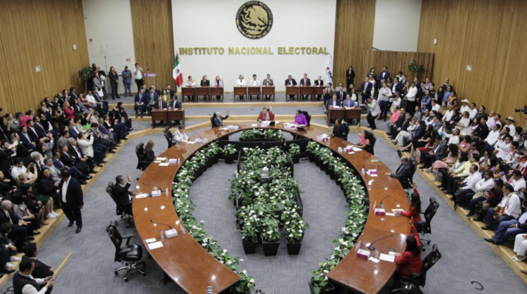 INE valida elección de nuevos ministros de la Suprema Corte; Hugo Aguilar será presidente del tribunal